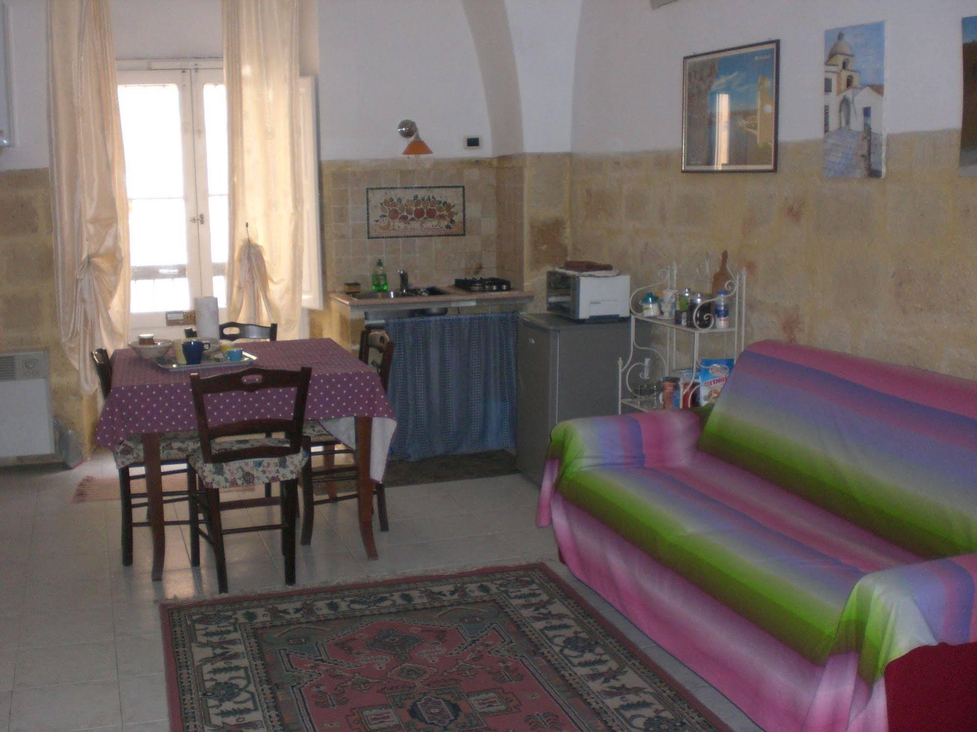 Bed & Breakfast Mare Nostrum Brindisi Bagian luar foto