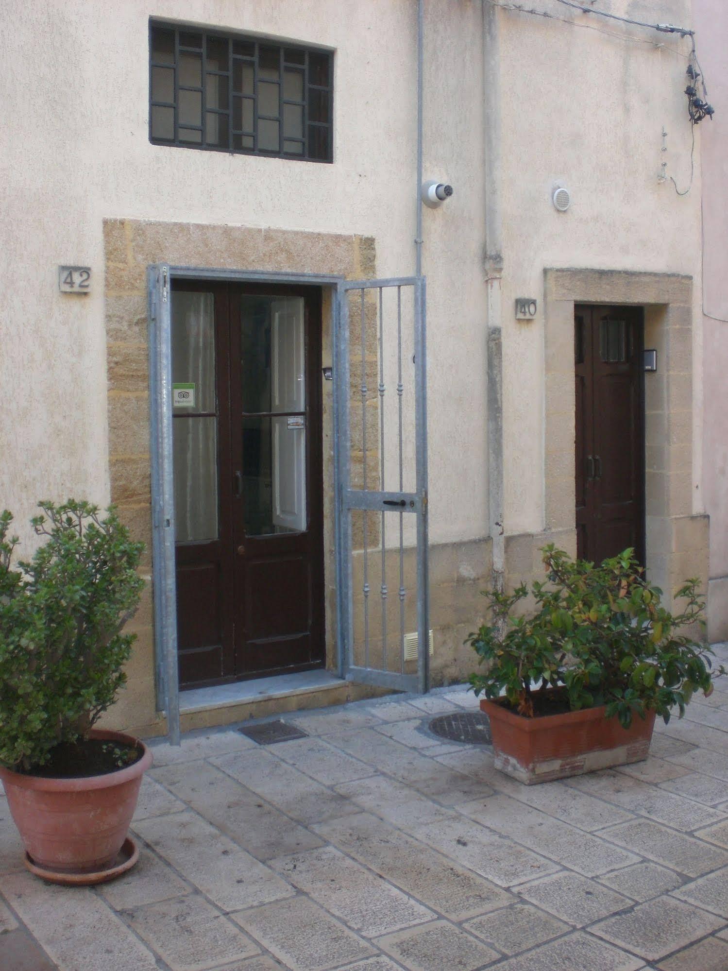 Bed & Breakfast Mare Nostrum Brindisi Bagian luar foto