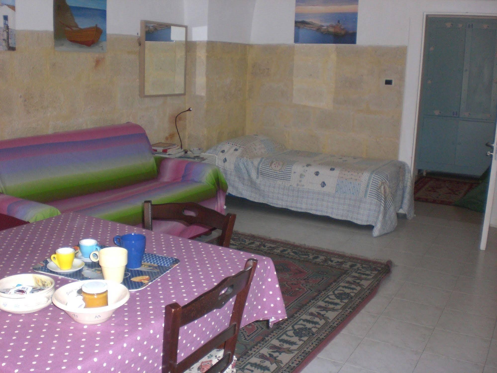 Bed & Breakfast Mare Nostrum Brindisi Bagian luar foto