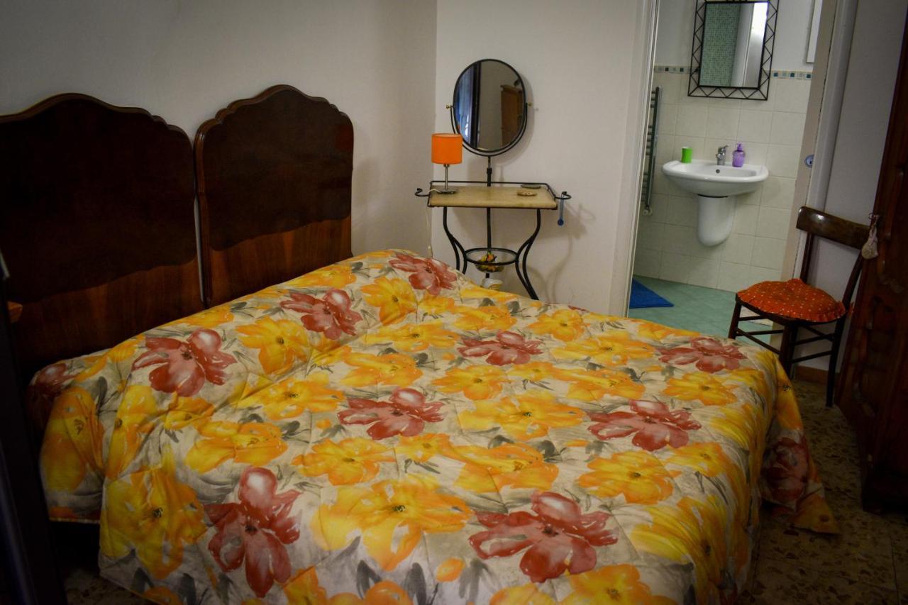 Bed & Breakfast Mare Nostrum Brindisi Bagian luar foto