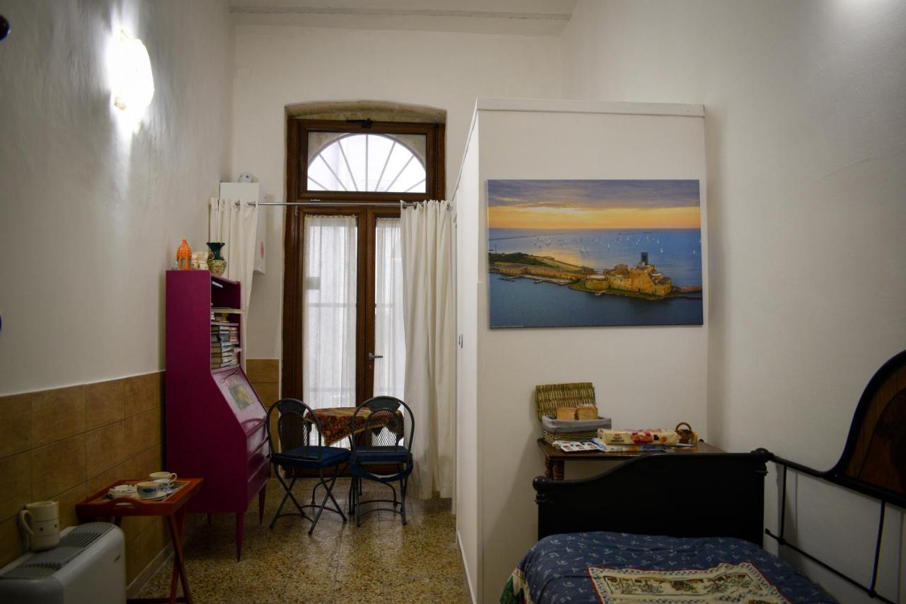 Bed & Breakfast Mare Nostrum Brindisi Bagian luar foto
