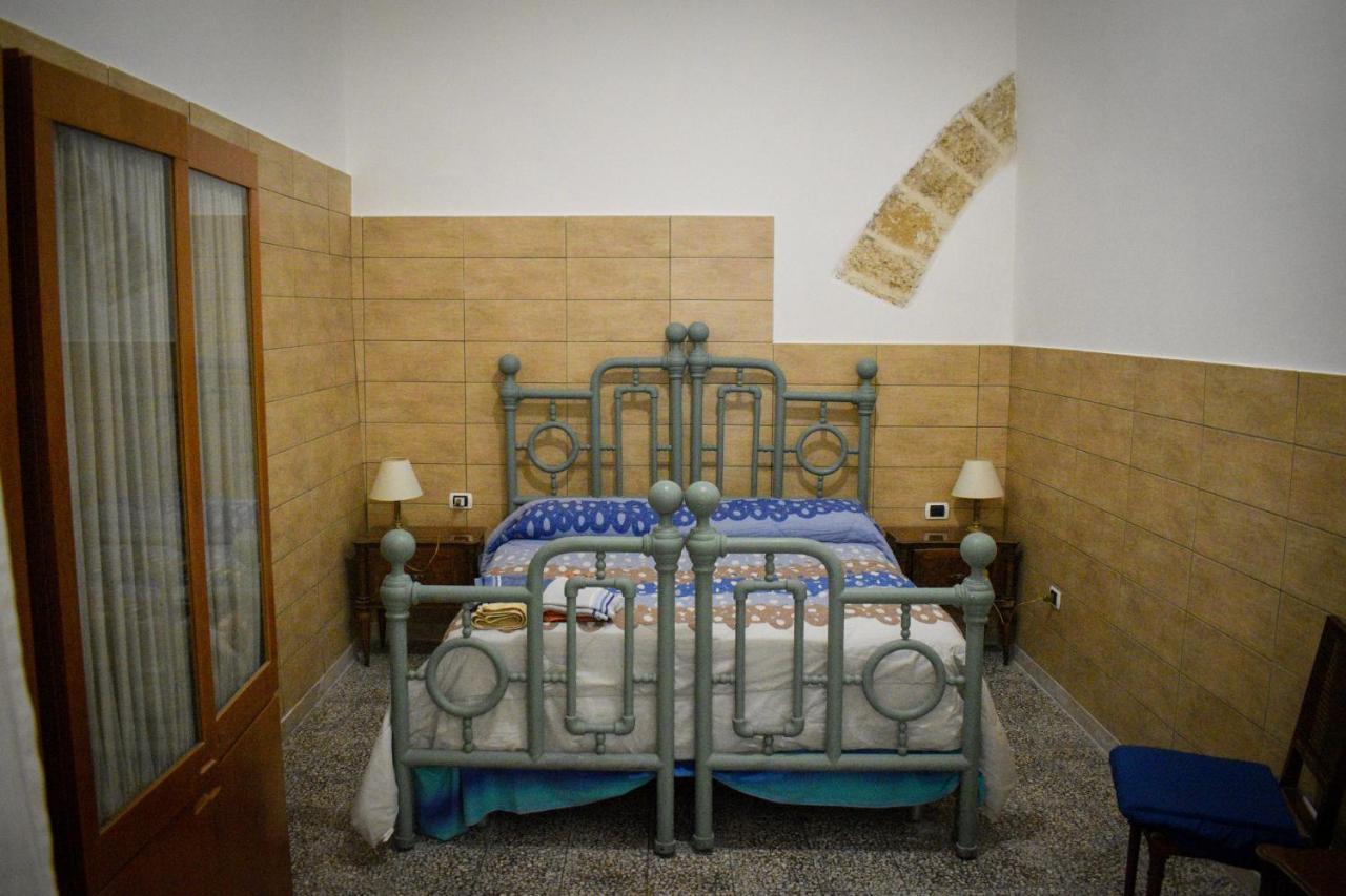 Bed & Breakfast Mare Nostrum Brindisi Bagian luar foto