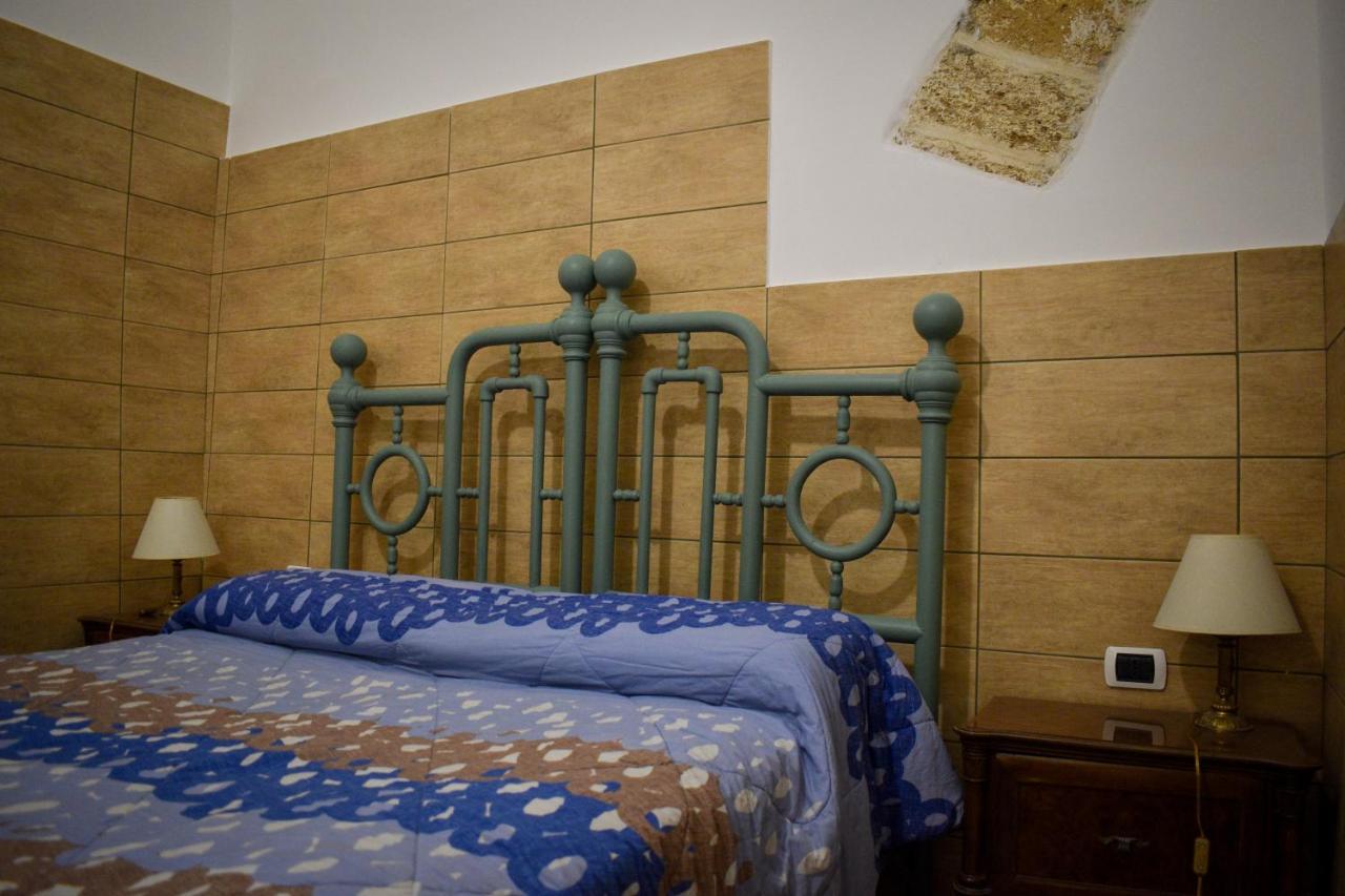 Bed & Breakfast Mare Nostrum Brindisi Bagian luar foto